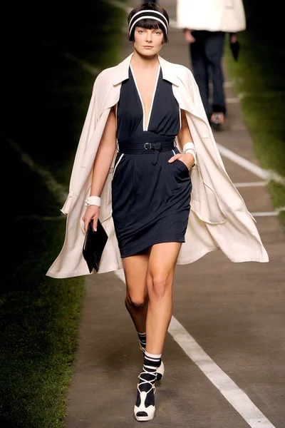 Look 19